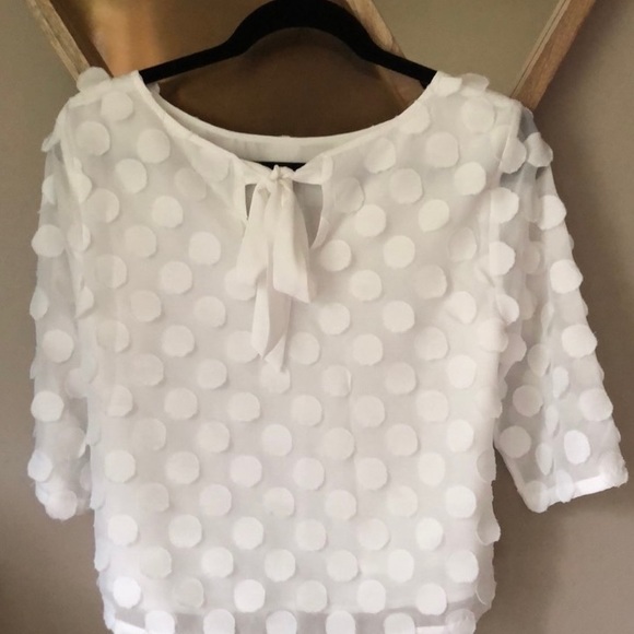 Anthropologie Sz4 chiffon white dot tie back blouse - Picture 2 of 7
